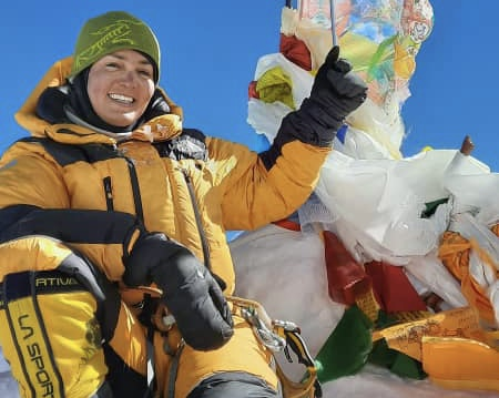 افسانه حسامی فرد کوهنورد فاتح قله اورست